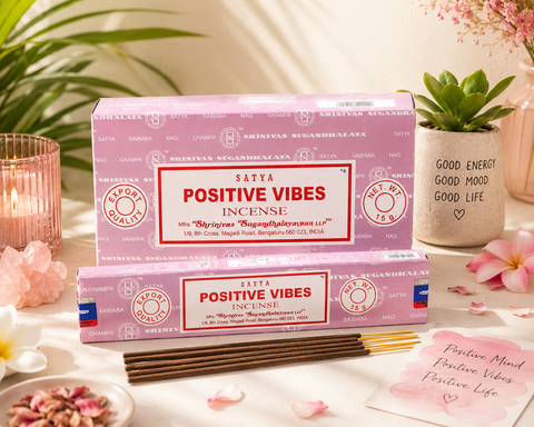 Positive Vibes (“ Ondes Positives ”) : Encens Indien Satya ~ Boîte de 15 G